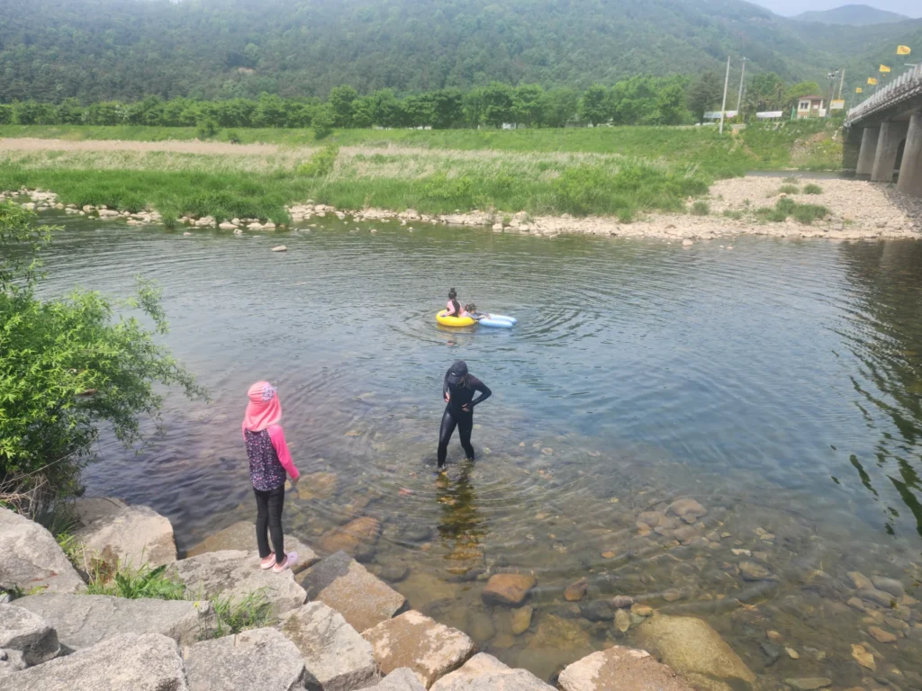 경남 밀양 계곡 추천 단장숲유원지 당일치기 물놀이 좋은곳! - 20240428_130632-밀양단장숲인물-003